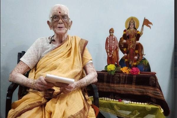 शेवटच्या क्षणापर्यंत प्रमिलमावशी राहिल्या कार्यमग्न, कर्तव्यदक्ष