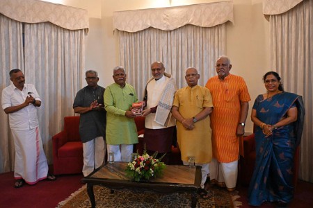 प्रांतीय अस्मितेसह अखिल भारतीय अस्मिता जपूयात