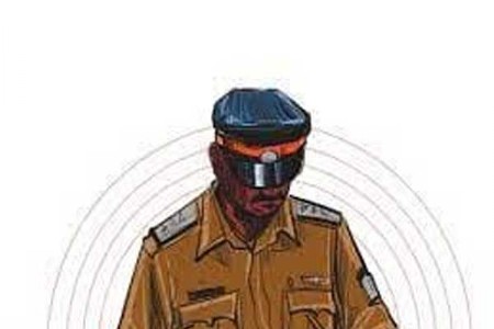 खंडणी प्रकरणातील पाच पोलिस निलंबित