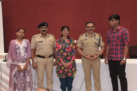 शहर पाेलिस दलातील 157 अंमलदारांना पदाेन्नती