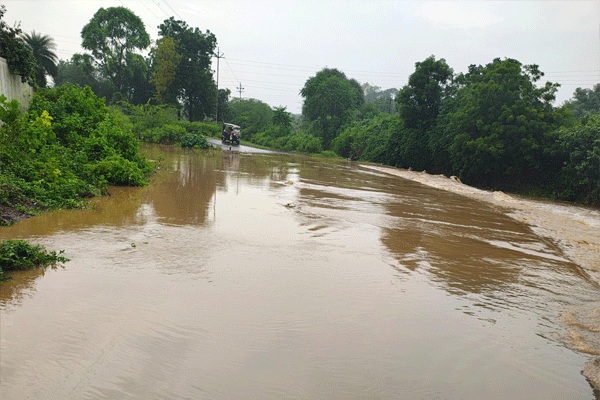 Heavy rain Heavy rain