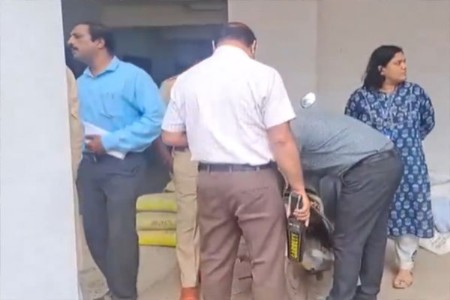 बनावट ईमेलमुळे नाशिक हादरले; शाळेत बॉम्ब ठेवल्याची धमकी