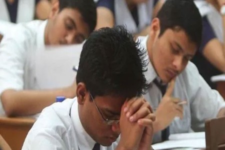 दहावी-बारावीच्या विद्यार्थ्यांसाठी मोठा निर्णय!