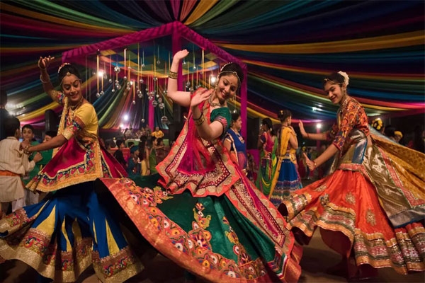 नवरात्रीत गरबा प्रवेशासाठी Garba entry during Navratri - Tarun Bharat ...