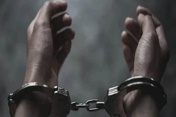  police attacker arrested Indore,