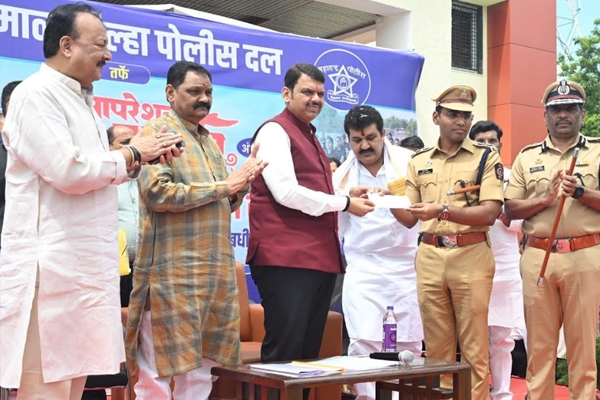 देवेंद्र फडणवीस 