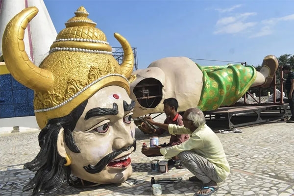 Ban on burning 240-foot Ravana