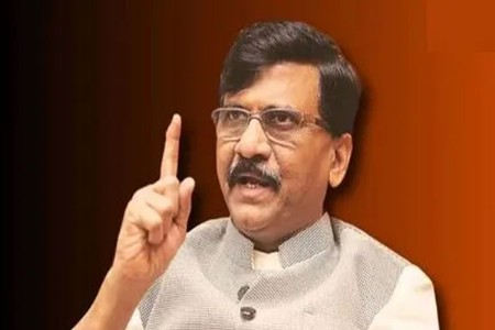 राऊतांना आरोपांनी 'पछाडलं कि भुतांनी'?