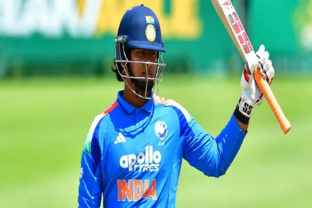 भारताचा युवा तुफान! वैभव सूर्यवंशीने ५० चेंडूत धडकवले ९६ रन