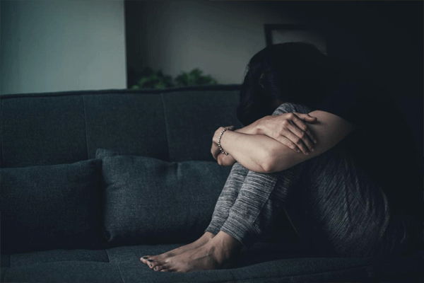 woman-committed-suicide-tumkur