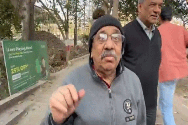 त्या व्यक्तीचा बदला लिंग! निवडणूक आयोगाच्या यादीतील धक्कादायक घोळ उघड