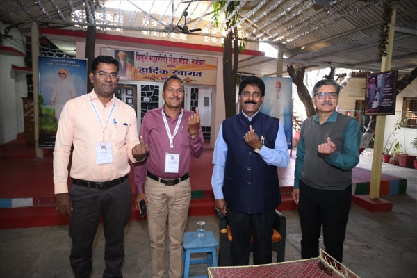 Voting has started in Amravati.