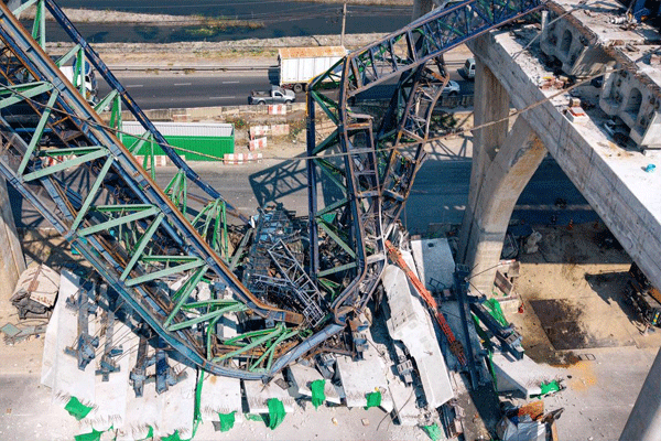 crane-collapsed-in-thailand