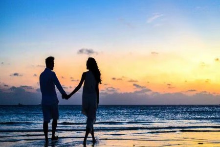 ती मला सोडून गेली...