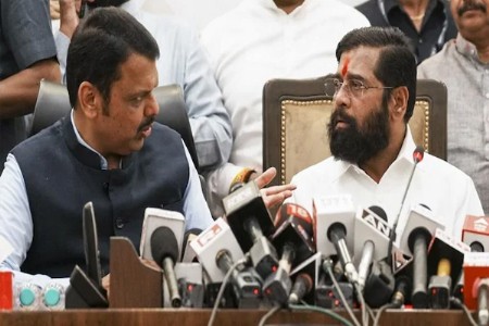 निवडणूक जिंकली, महापौर अडकलं; भाजप-शिंदे सेनेसमोर पेच