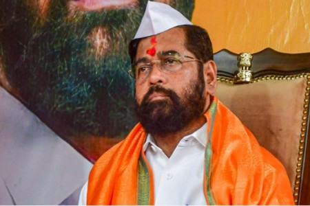 भाजपाने साथ सोडताच शिंदेंचं गणित बिघडलं?