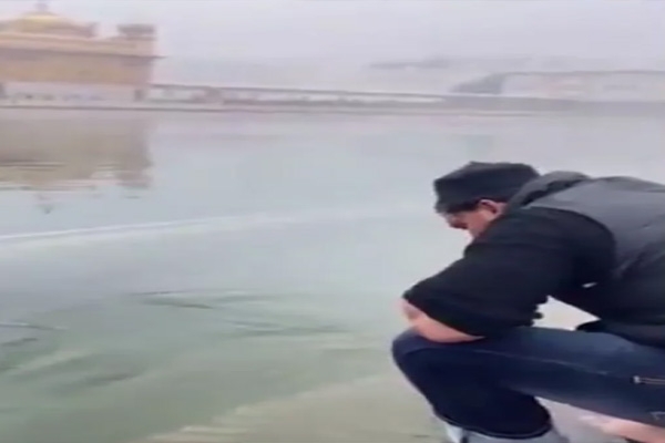 Golden Temple-Muslim youth