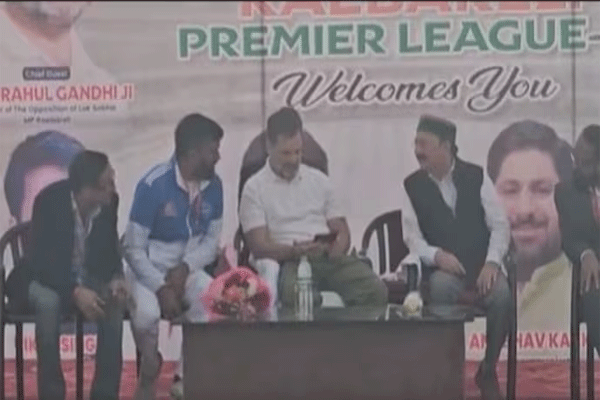 rahul-gandhi-gets-feroze-gandhi-driving-license