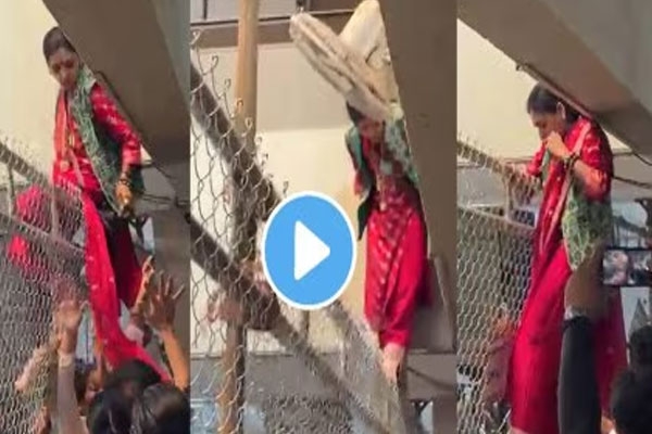 Pune civic election Rupali Thombre Patil,