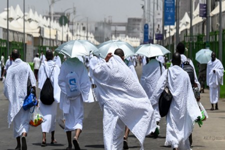 आता हज यात्रेकरूंच्या हातात असेल आपत्कालीन बटण!