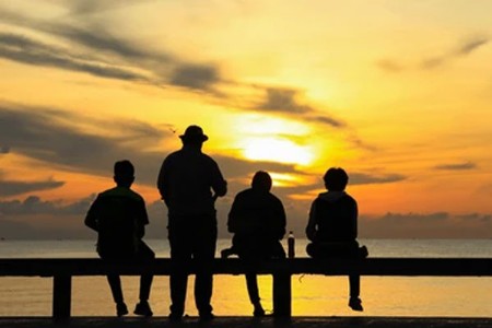 जुन्या मैत्रीचे नवीन पर्व