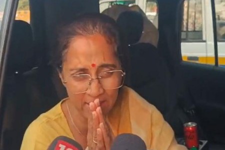 दुःखाचा डोंगर बाजूला ठेऊन ताई होणार अर्थसंकल्पीय अधिवेशनात सहभागी