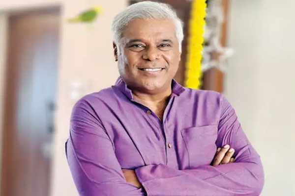  ashish vidyarthi rupali-barua-accident-guwahati