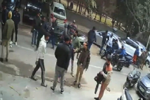 laxmi-nagar-viral-video