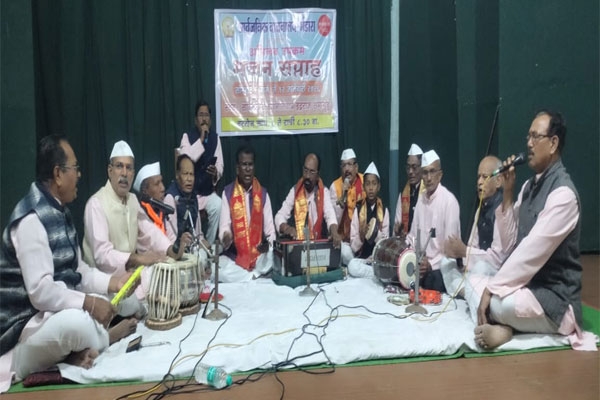 Bhandara public library,