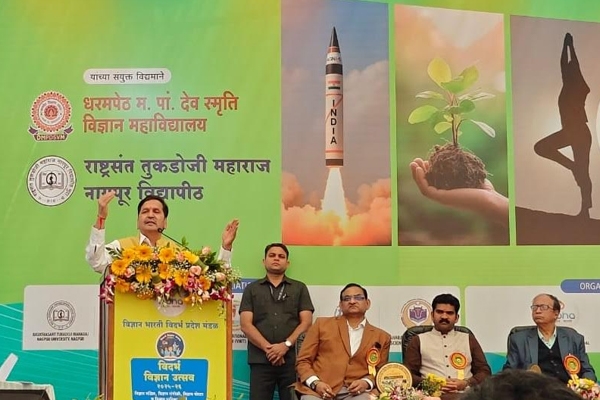 मंगलप्रभात लोढा 