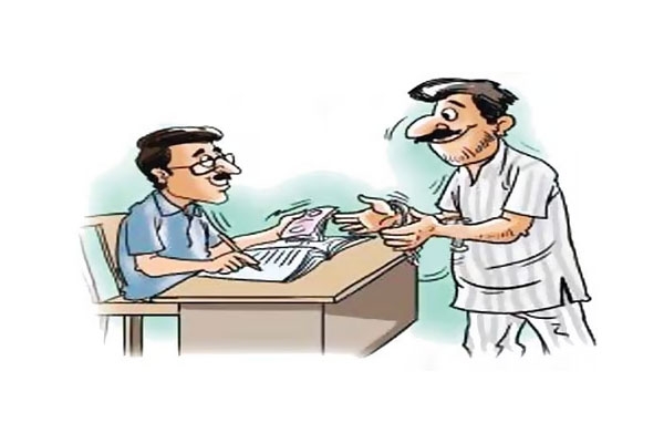 akola crime news illegal money lending case, raids at 28 locations including apmc