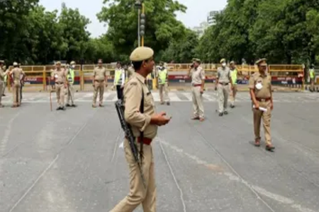 नोएडात २० ऑक्टोबरपर्यंत निर्बंध; आंदोलनं, मिरवणुका बंद!