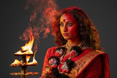 ‘दशमी’त गौरी इंगवलेचा दुर्गावतार