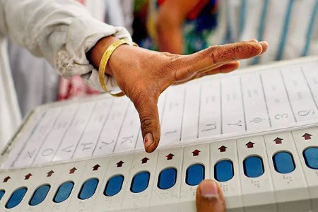 सोमेश्वर कारखाना निवडणूक सुनेत्रा पवार यांच्या गटातून संग्राम सोरटे विजयी