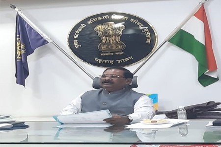 जिपचे मुकाअ गुलाबराव खरात यांची बदली