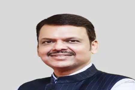 अदानी समूह देणार मुख्यमंत्री फडणवीसांना डी. लिट.