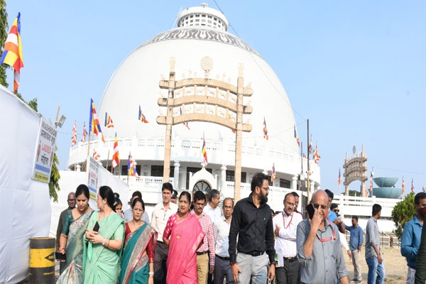 dikshabhoomi dhamma chakra pravartan din preparations reach final stage in nagpur; 1,200 sanitation workers deployed