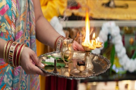 अष्टमी-नवमीच्या संधिकाळातील ४८ मिनिटांची पूजा काय असते?