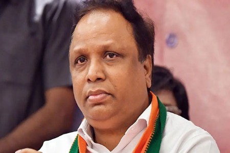 दुष्काळाच्या परिस्थितीत सरकार आणि भाजप संवेदनशील