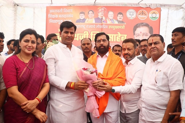 eknath shinde promises to prioritize teachers’ issues at campaign rally for kiran sarnaik in amravati