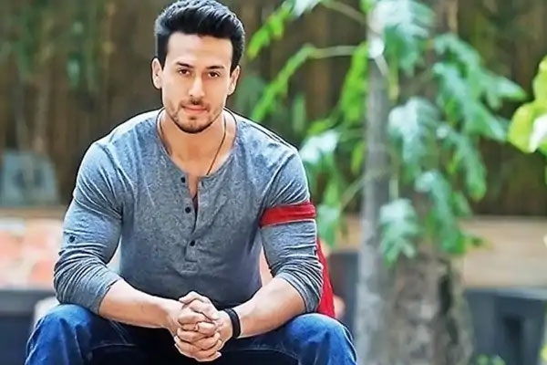 tiger shroff firing incident in juhu, mumbai; three people reportedly injured tiger shroff firing incident in juhu, mumbai; three people reportedly injured