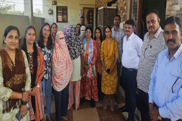 raid-on-a-brothel-in-chandrapur raid-on-a-brothel-in-chandrapur