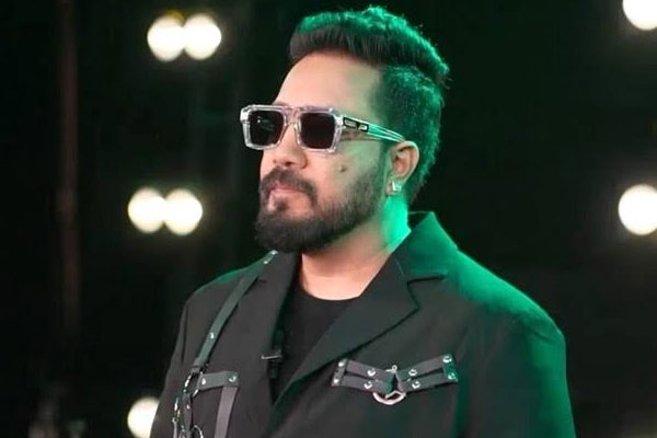 mika singh defends daler mehndi, says he will quit singing if brother is seen drinking alcohol