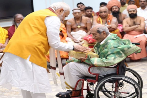 Thiru Vummidi Ethiraj Dies at 99: Sengol Craftsman Remembered by PM Modi