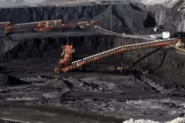 gold-mine-collapses-leaving-14-dead