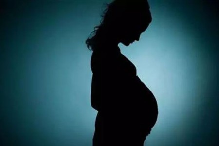 गर्भवती पत्नीला नॅनो युरिया पाजून हत्या केल्याचा संशय