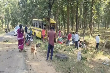 छत्तीसगडमध्ये भीषण अपघात; ६ ठार, ३९ जखमी!