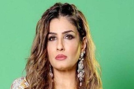 raveena tandon, raveena tandon news, bollywood news, celebrity news, bollywood actresses, 90s bollywood, raveena tandon interview, career struggle, prahlad kakkar, darr movie, shah rukh khan, yash chopra, patthar ke phool, entertainment news, bollywood success stories
