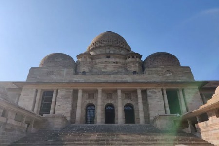 nagpur bench reduces death sentence to life imprisonment in rape and murder case