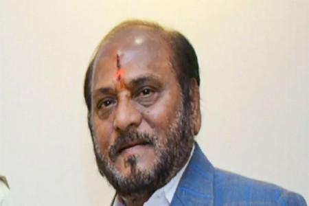 महाराष्ट्राची करमणूक करतायेत ठाकरे बंधू